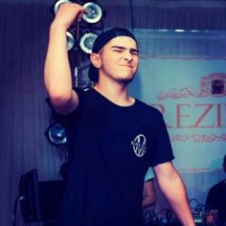 Парень ищет девушку для страстного секса, который она не забудет никогда Парень ищет девушку для страстного секса, который она не забудет никогда