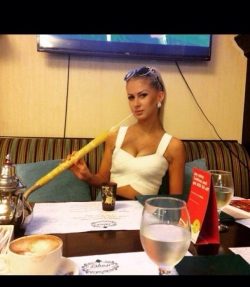 Девушка, ищу парня,умею очень многое, обажаю разнообразие.Орел Девушка, ищу парня,умею очень многое, обажаю разнообразие.Орел