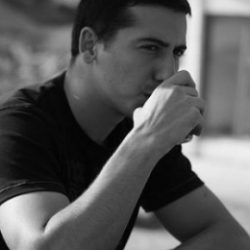 Парень, ищу девушку для регулярных встреч в Орле Парень, ищу девушку для регулярных встреч в Орле